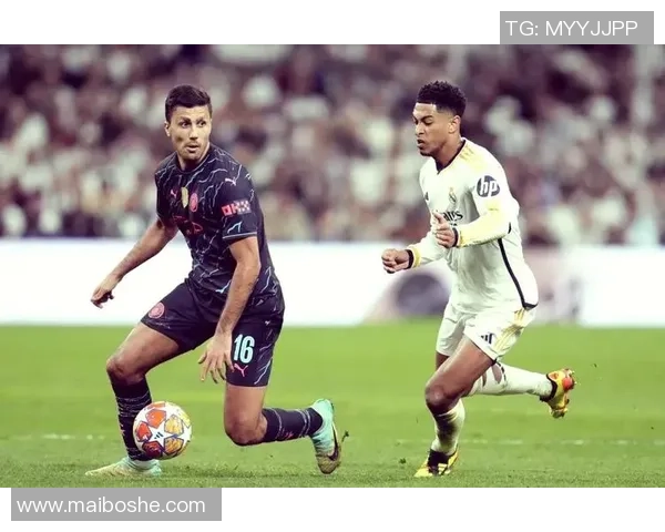 足球明星私下生活揭秘高清照片展现真实魅力与个性风采 足球明星私下生活揭秘高清照片展现真实魅力与个性风采